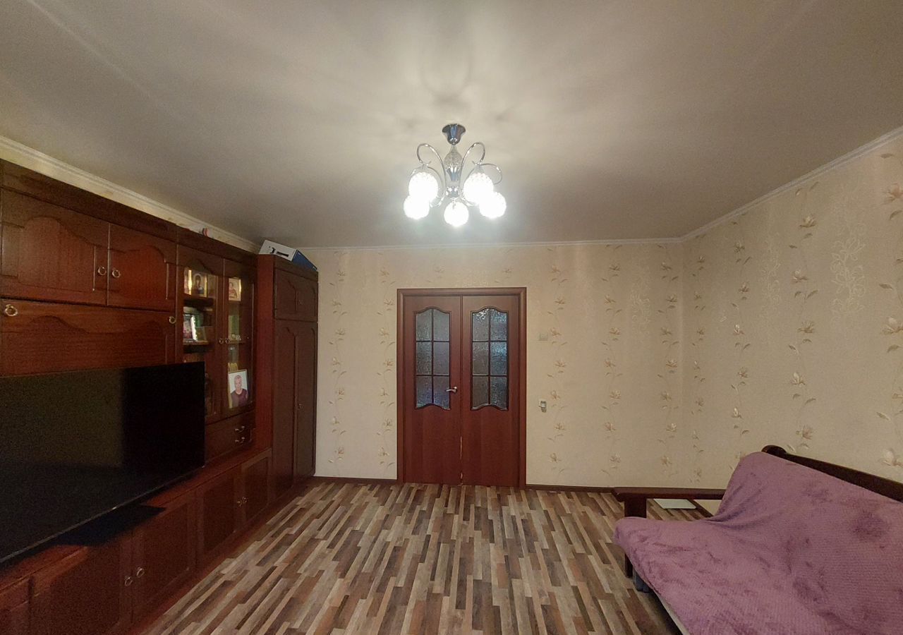 квартира г Челябинск р-н Тракторозаводский ул Салютная 21 фото 4