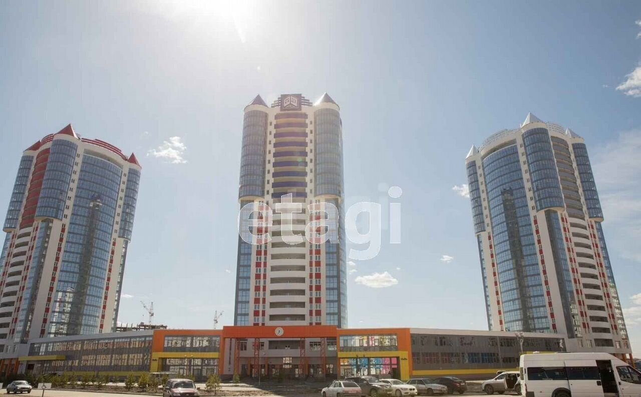 квартира г Тюмень р-н Восточный ул Федюнинского 64к/1 фото 28
