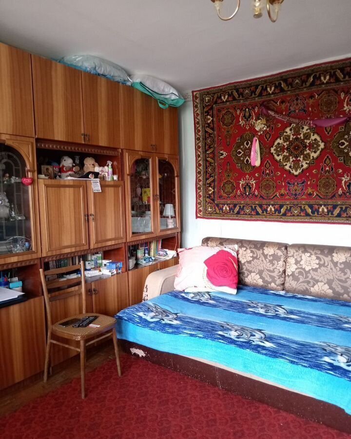 комната г Волгоград р-н Дзержинский ул им. Землячки 28 фото 2