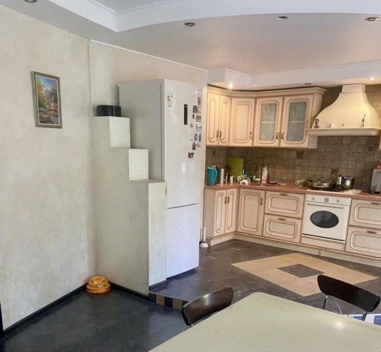 квартира г Саратов р-н Октябрьский ул 2-я Садовая 50 фото 3