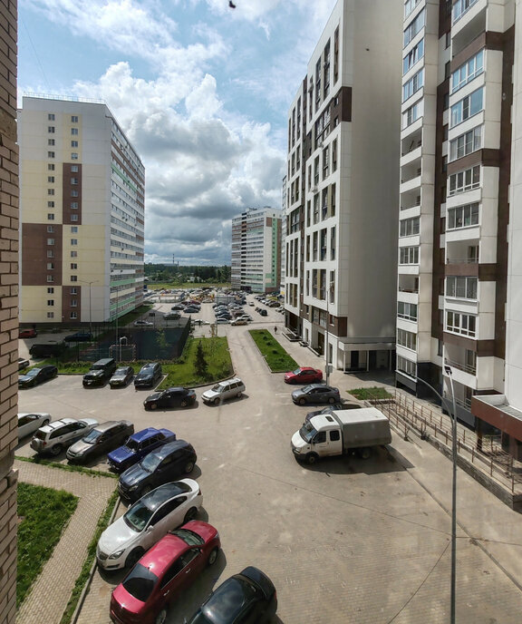 квартира г Киров р-н Ленинский ул Архитектора Валерия Зянкина 11к/1 фото 18