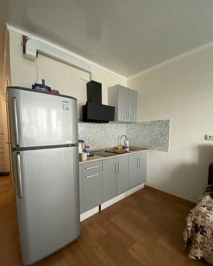 квартира г Тольятти р-н Автозаводский ул 40 лет Победы 51в фото 2