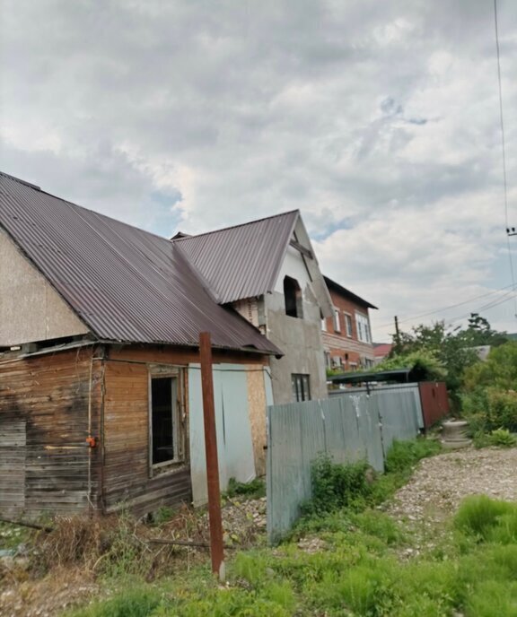 дом р-н Апшеронский г Апшеронск ул Будённого 21 фото 1