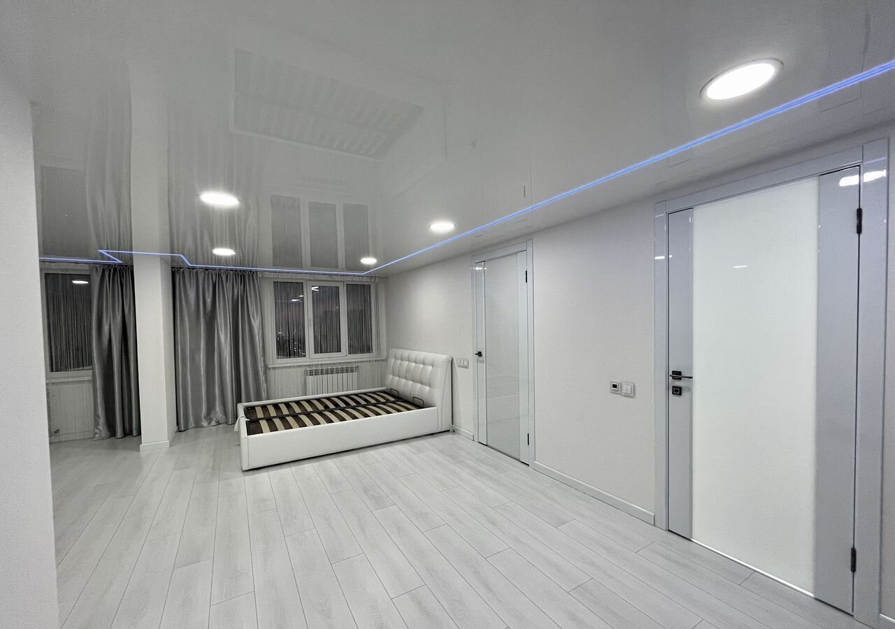 квартира г Омск р-н Кировский пр-кт Комарова 15к/1 Кировский АО фото 8