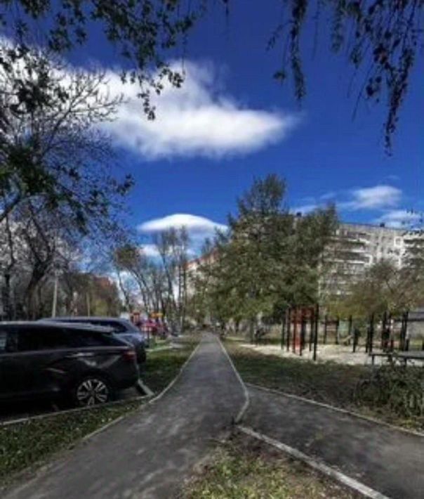 квартира г Челябинск р-н Курчатовский ул Ворошилова 15 фото 2