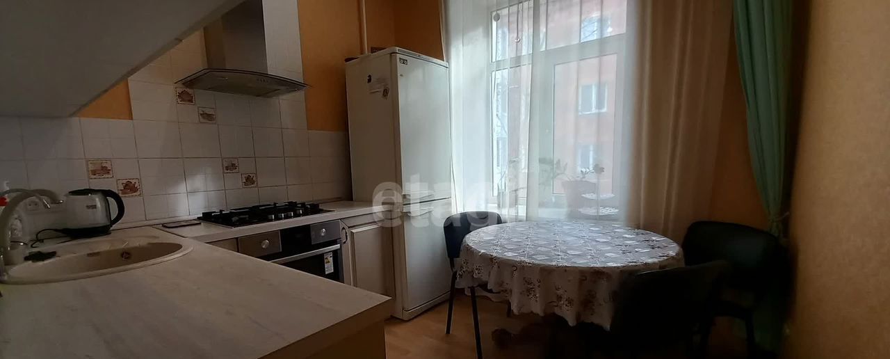 квартира г Омск р-н Центральный ул Октябрьская 122 фото 2