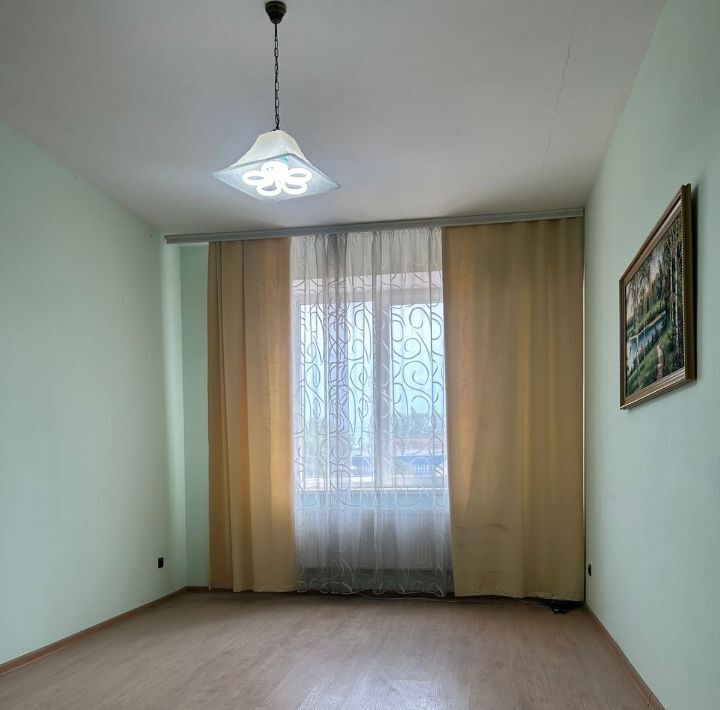 квартира г Таганрог ул Толбухина 5/1 фото 1