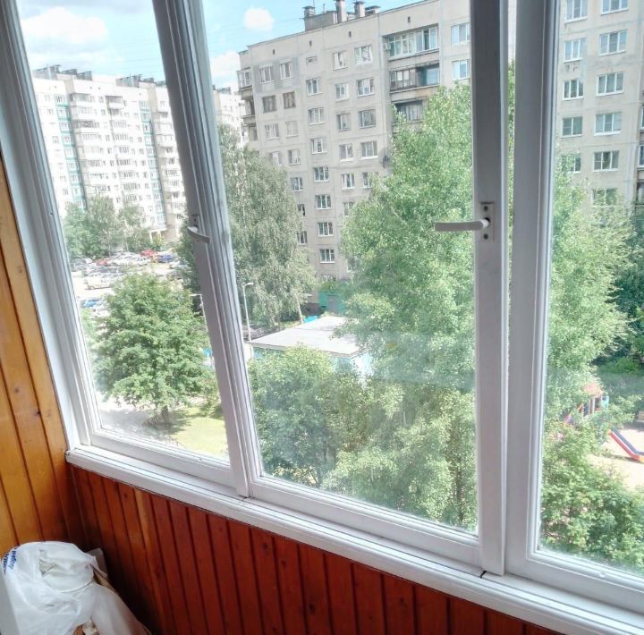 квартира г Санкт-Петербург метро Ладожская пр-кт Наставников 17 фото 3