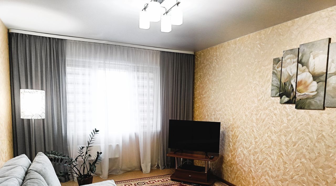 квартира г Омск р-н Кировский ул Взлетная 5 фото 2