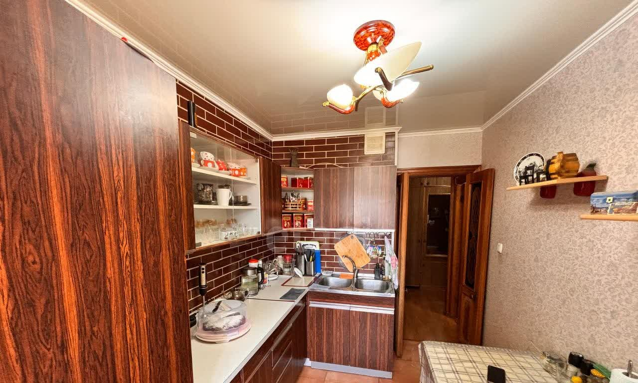 квартира г Астрахань ул Куликова 40/1 фото 4