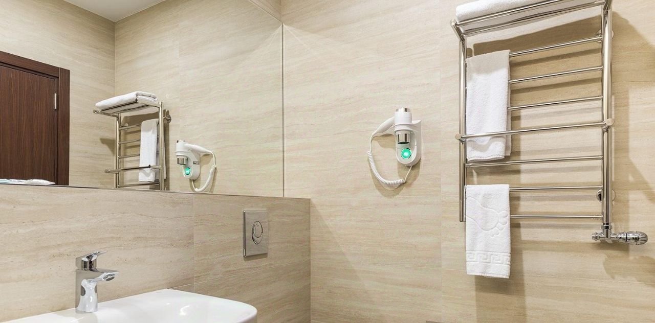 комната р-н Нижнекамский г Нижнекамск пр-кт Шинников 8 фото 3