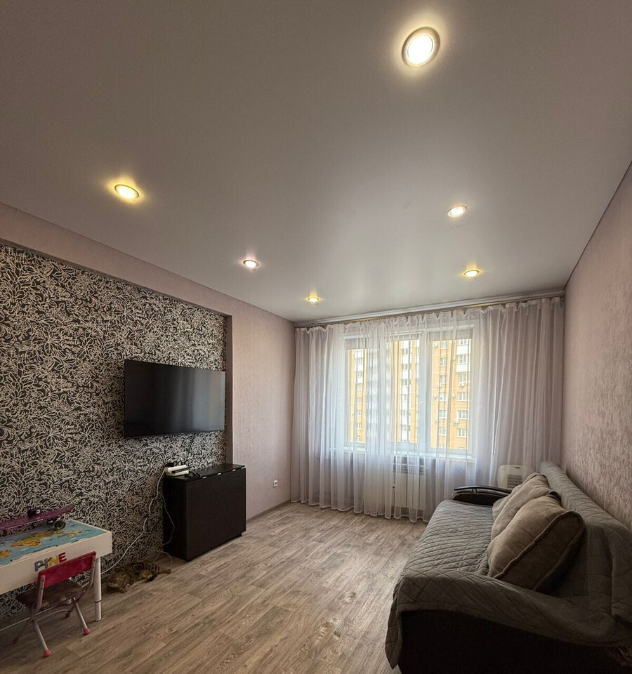 квартира г Оренбург ул Карпова 3/1 19-й м-н фото 1
