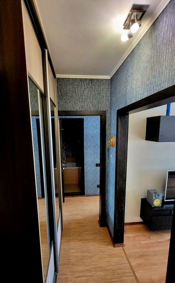квартира г Омск р-н Кировский ул Конева 12/2 фото 1