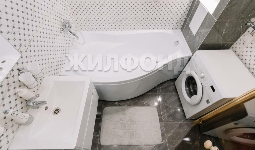 квартира г Новосибирск Золотая Нива ул Красина 56 фото 18