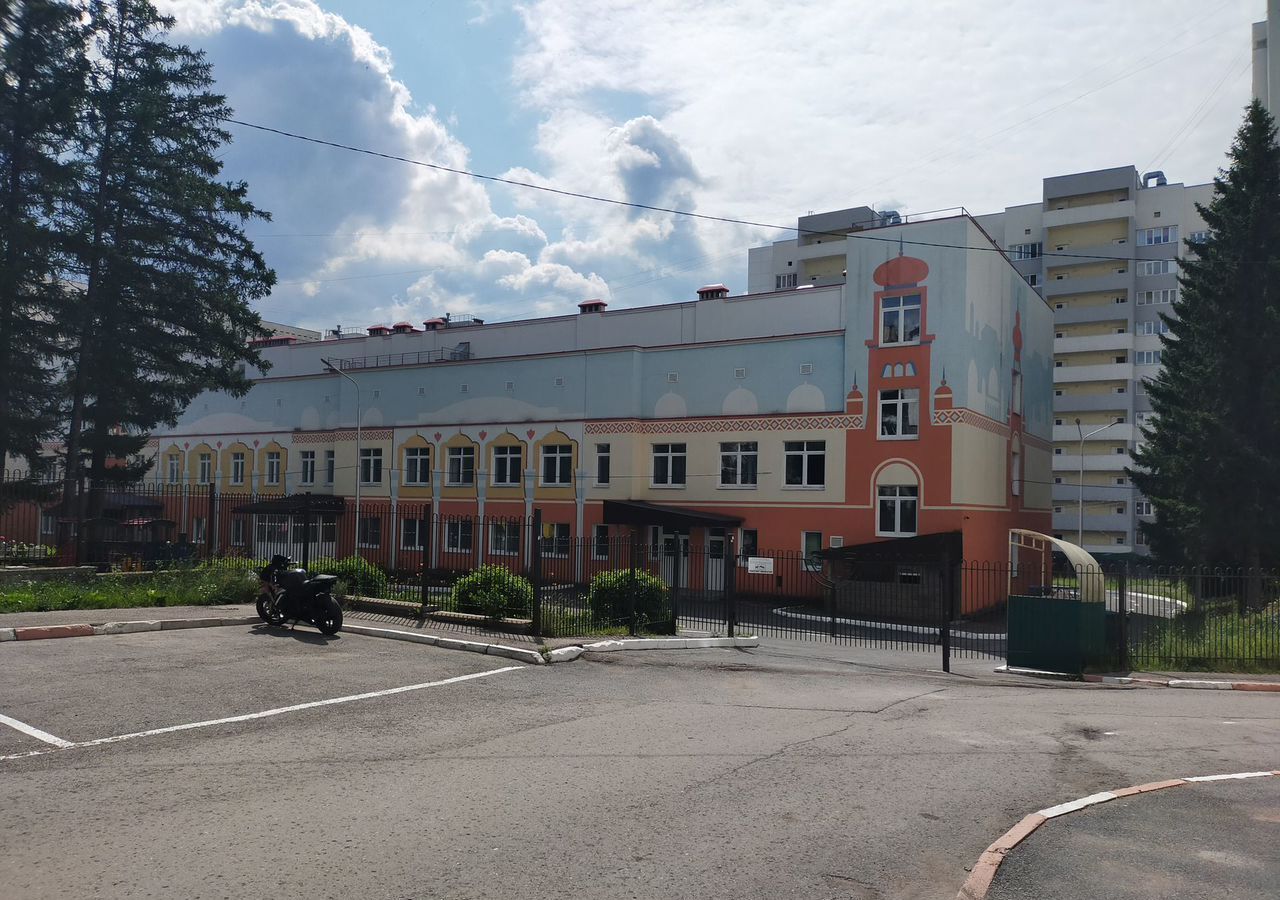 квартира г Уфа р-н Орджоникидзевский ул Комарова 8 фото 32