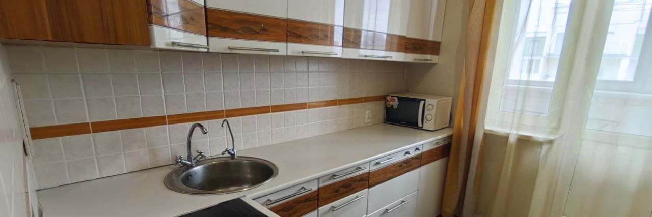 квартира г Астрахань р-н Кировский ул Бориса Алексеева 20к/3 фото 4