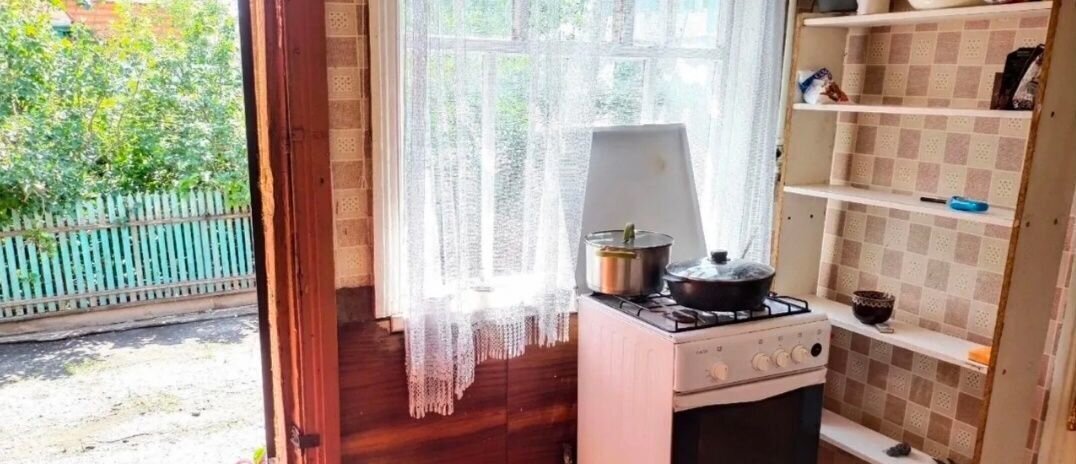 дом р-н Бутурлиновский г Бутурлиновка ул Парижской Коммуны 106 Бутурлиновское городское поселение фото 1