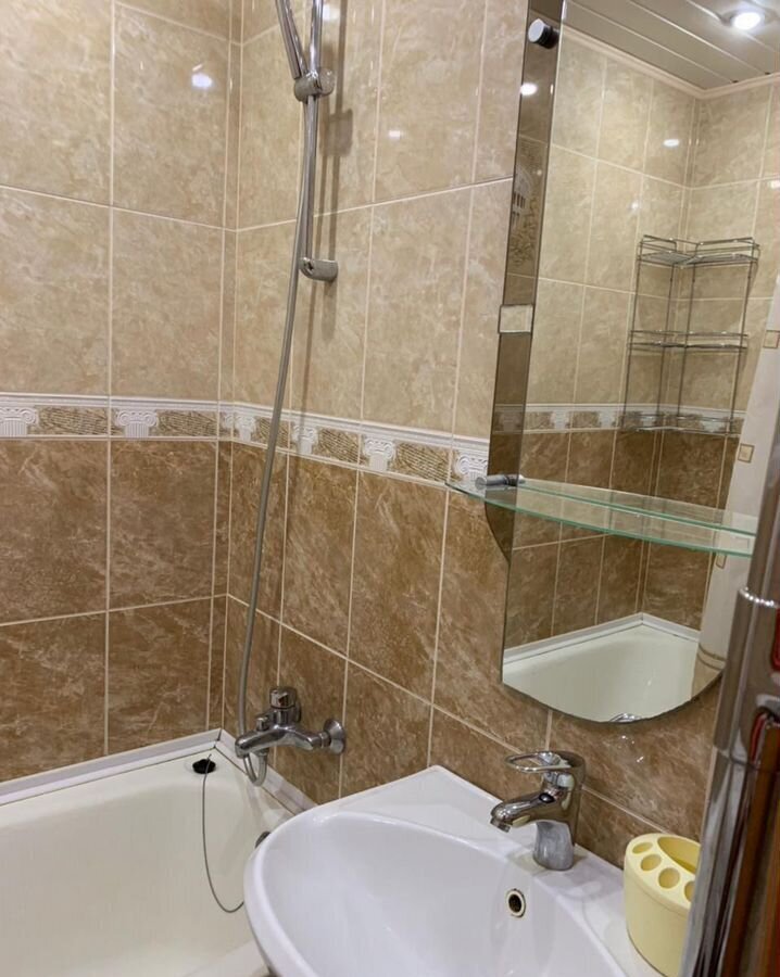 квартира г Тольятти р-н Автозаводский 18А квартал ул Офицерская 6б фото 6