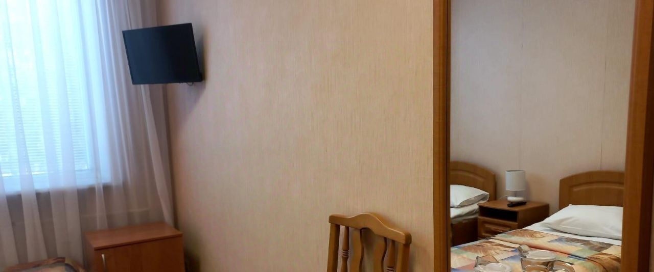 комната г Казань р-н Кировский Кремлёвская ул Урицкого 17 фото 1