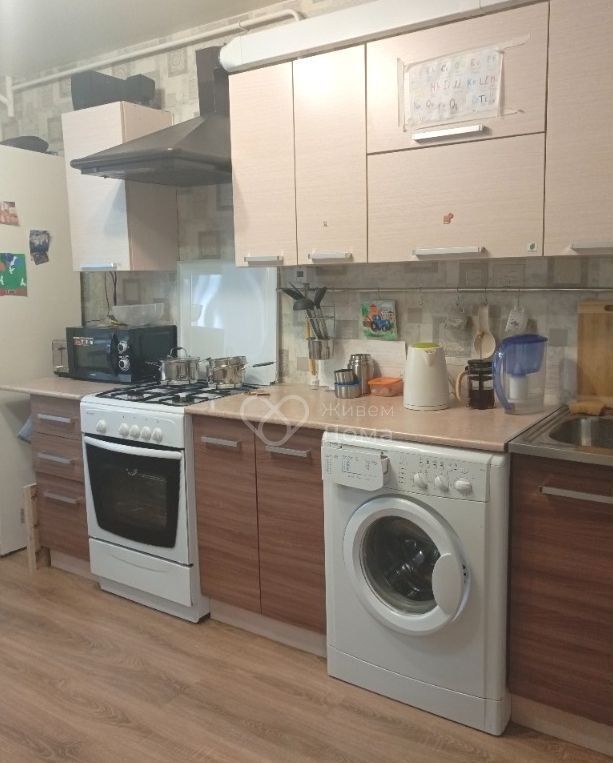 квартира г Волгоград р-н Кировский ул Колосовая 12 фото 1