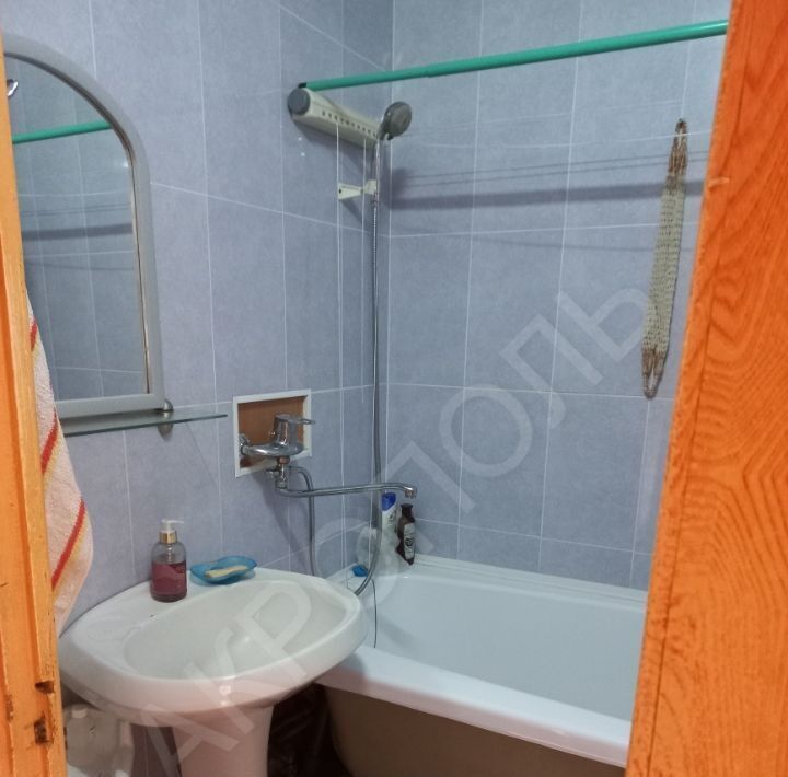 квартира г Красноярск р-н Центральный ул Ады Лебедевой 31/38 фото 16
