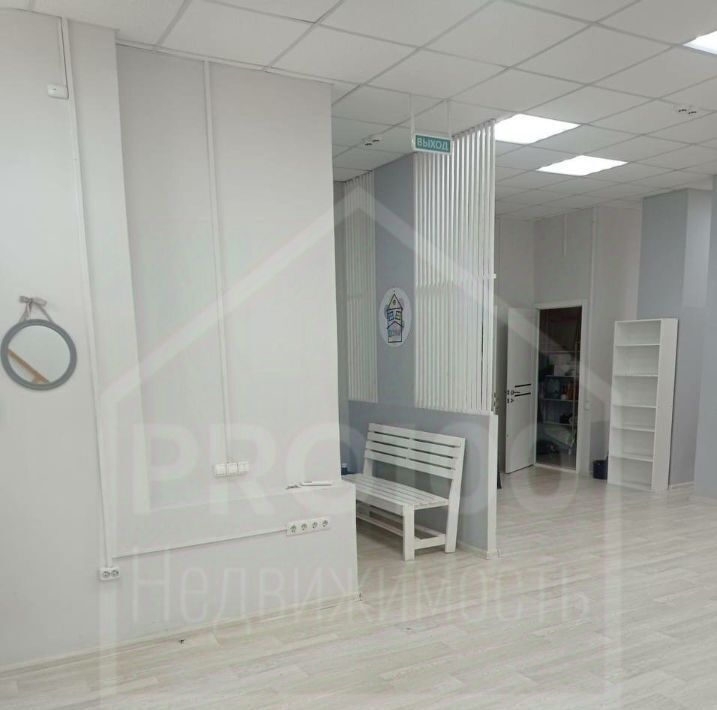 торговое помещение г Омск р-н Кировский Солнечный ул Комкова 8 фото 8