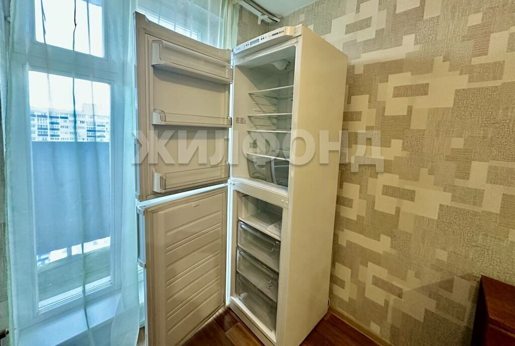 квартира г Новосибирск р-н Кировский ул Виктора Уса 15 Площадь Маркса фото 4