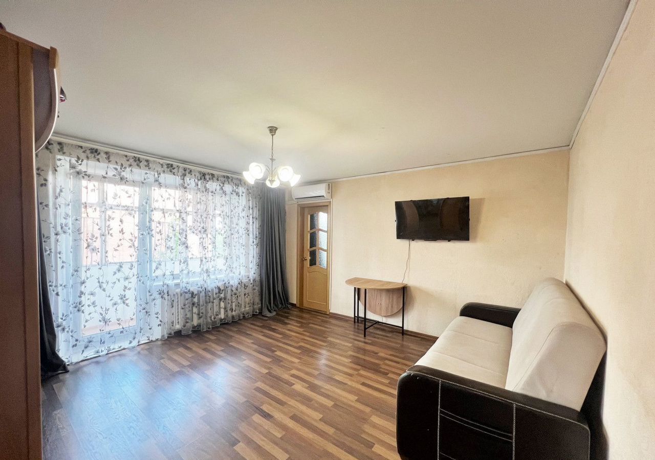 квартира г Абакан ул Пирятинская 21б фото 1