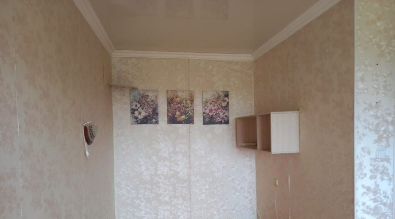квартира г Тольятти р-н Автозаводский 1 квартал ул Революционная 40 фото 3