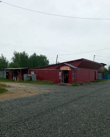 торговое помещение р-н Октябрьский п Унъюган Советский р-н, городское поселение Коммунистический, пгт. Коммунистический, Обская ул., 31Б, Тюменская обл. фото