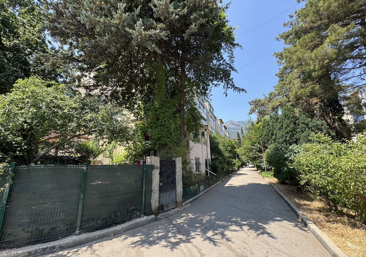 квартира г Ялта ул Кривошты 14 фото 1