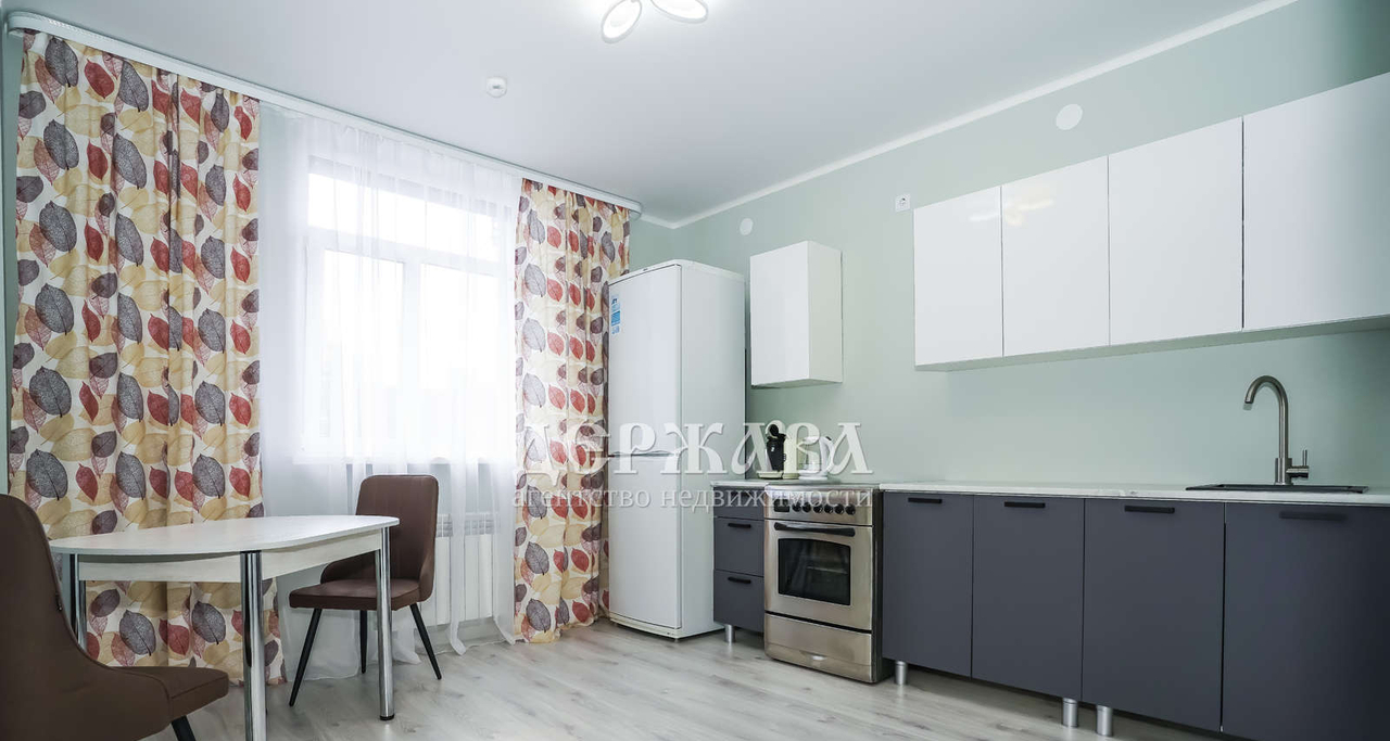 квартира г Старый Оскол мкр Космос м-н, 11Б стр фото 4