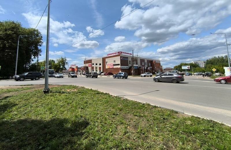 торговое помещение р-н Павловский г Павлово ул Аллея Ильича 7д фото 2