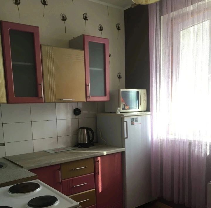 квартира г Тольятти р-н Автозаводский 18 квартал ул Офицерская 9 фото 1