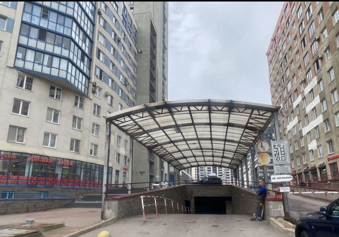 машиноместо г Санкт-Петербург метро Приморская ул Кораблестроителей 32к/2 округ Остров Декабристов фото 2