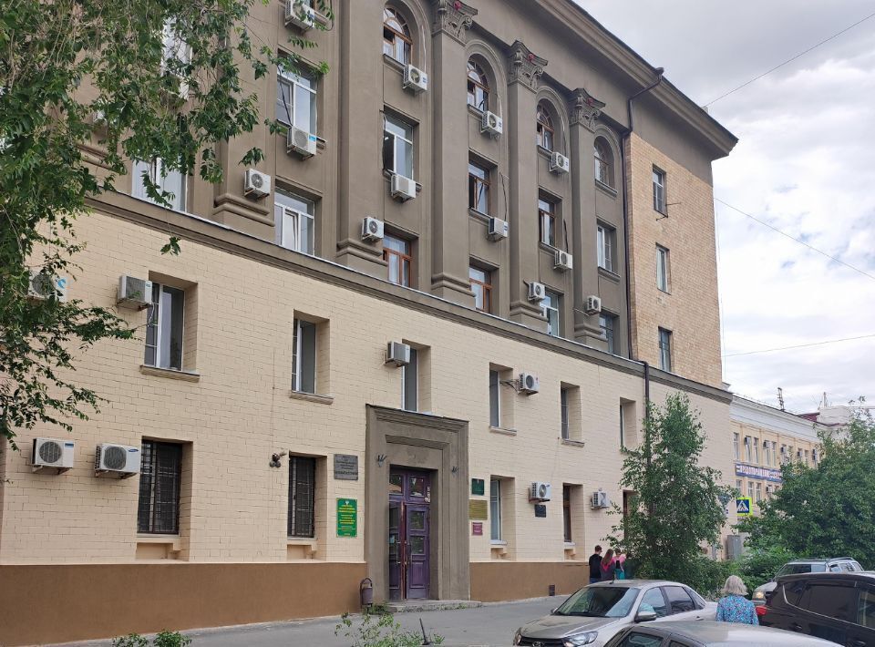 офис г Волгоград р-н Центральный ул 13-й Гвардейской 13 фото 1