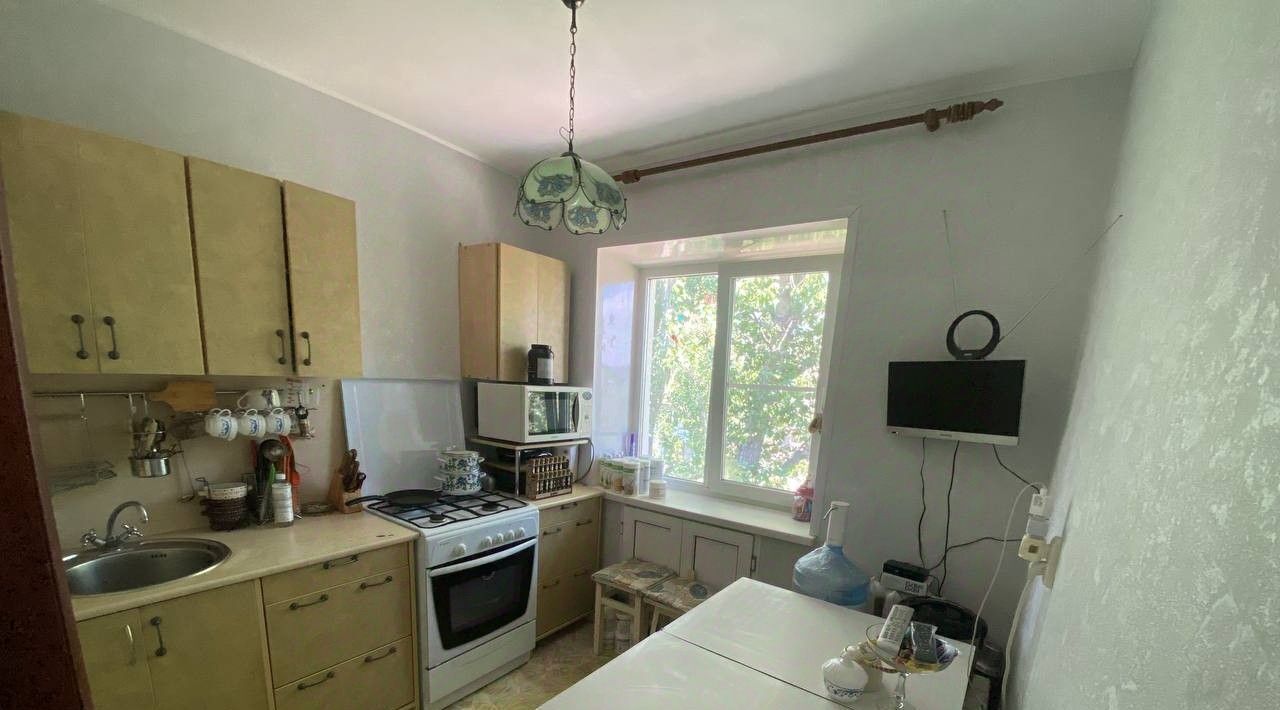 квартира г Волгоград р-н Кировский ул 64-й Армии 34 фото 2