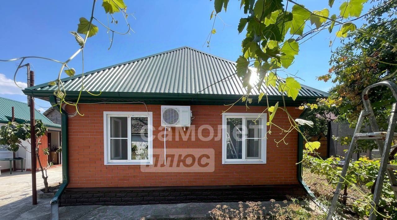 дом р-н Приморско-Ахтарский г Приморско-Ахтарск ул 4-го Ахтарского полка 56 Приморско-Ахтарское городское поселение фото 1