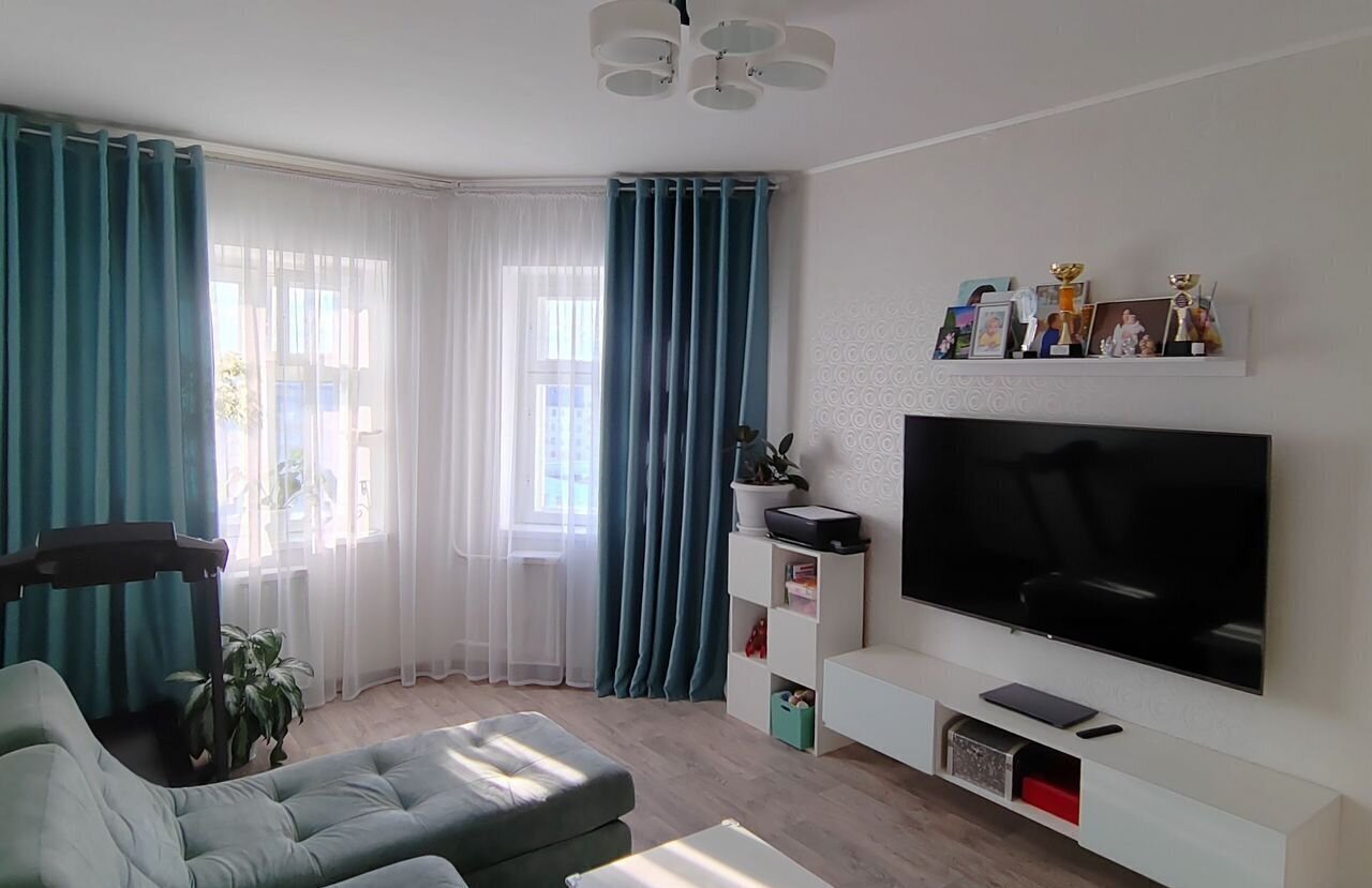квартира г Радужный 9-й мкр-н, 50, Тюменская обл. фото 1