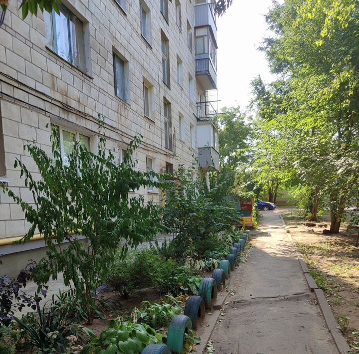 квартира г Волгоград р-н Дзержинский ул Шекснинская 10 фото 15