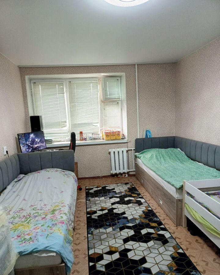 комната г Набережные Челны р-н Комсомольский пр-кт им Мусы Джалиля 16 фото 2