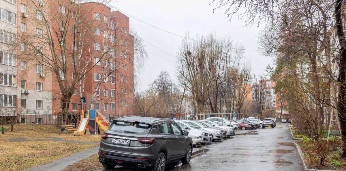 квартира г Тюмень р-н Центральный ул Щорса 8 фото 13