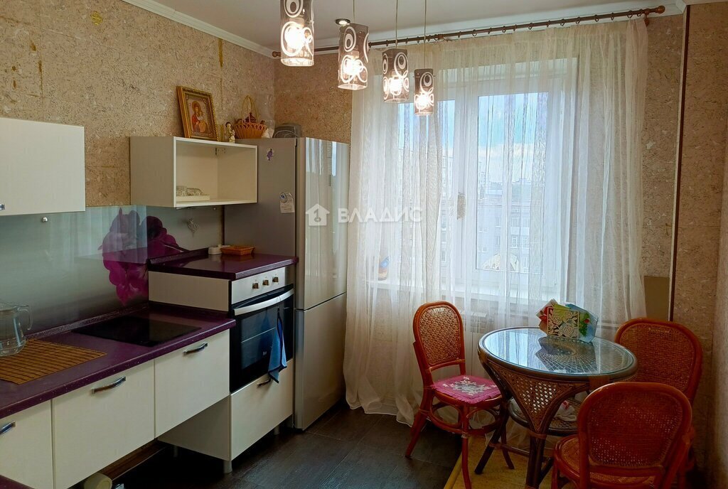 квартира г Тобольск ул 4-я Северная 8 фото 1