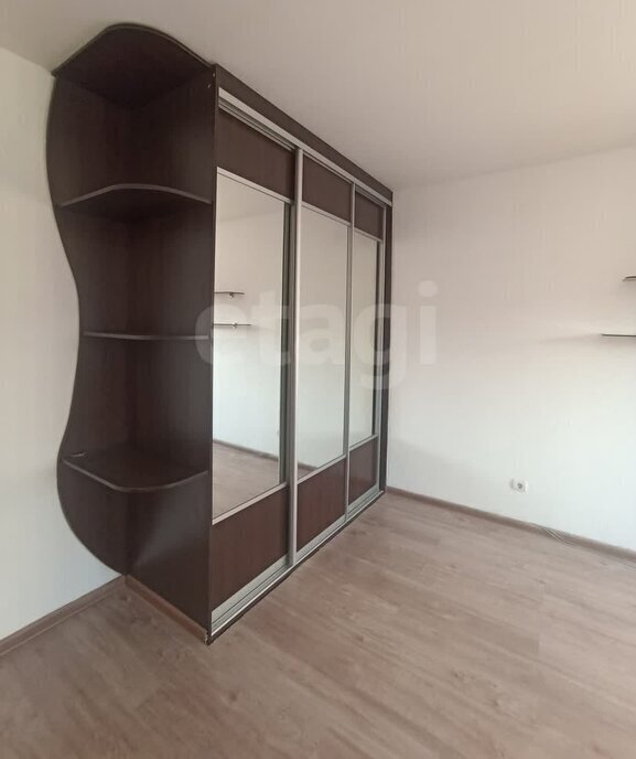 квартира г Омск ул 21-я Амурская 61к/1 фото 3