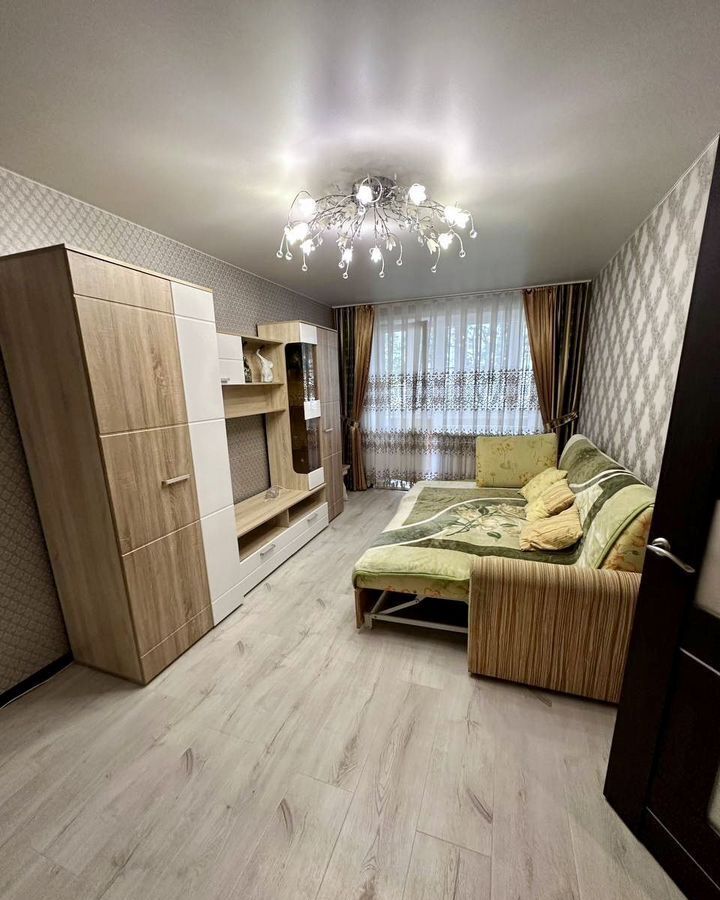 квартира р-н Новомосковский г Новомосковск ул Мира 44а фото 1