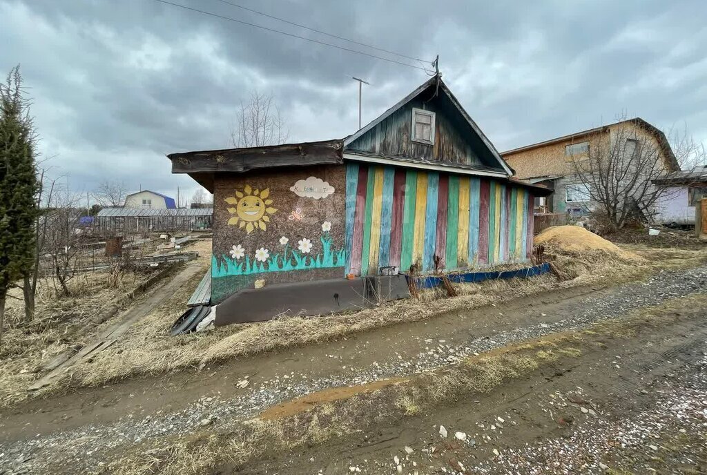 дом г Верхняя Салда КС № 5, Клубничная улица фото 2