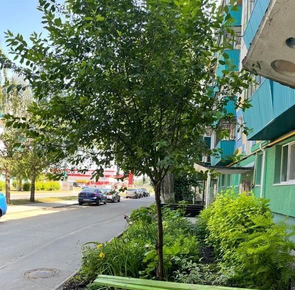 квартира р-н Альметьевский г Альметьевск ул Нефтяников 21 фото 2
