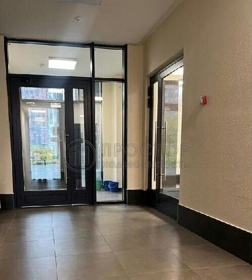 квартира г Москва метро Коммунарка метро Новохохловская б-р Скандинавский 1к/1 Новомосковский административный округ, Московская область фото 3