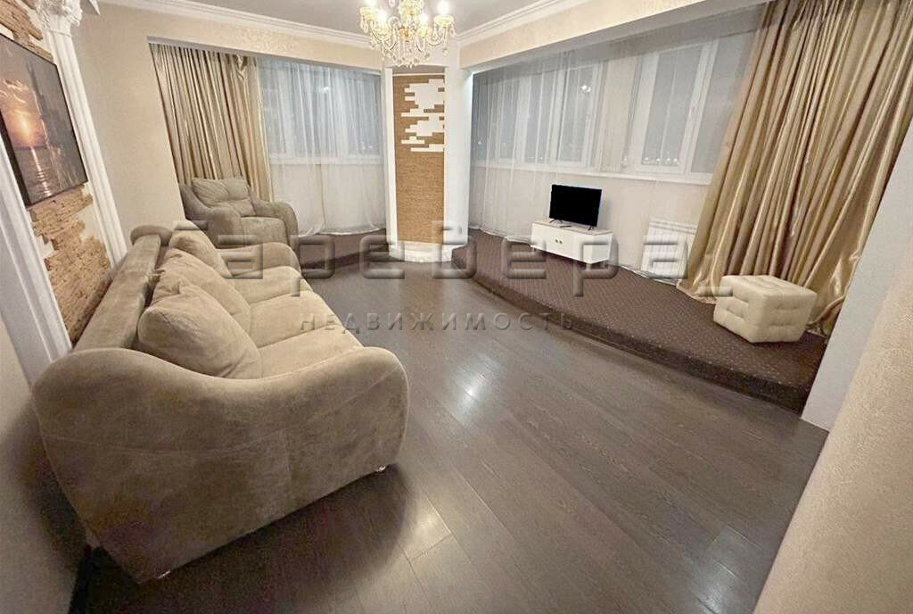 квартира г Красноярск Взлётка ул Батурина 30к/1 фото 2