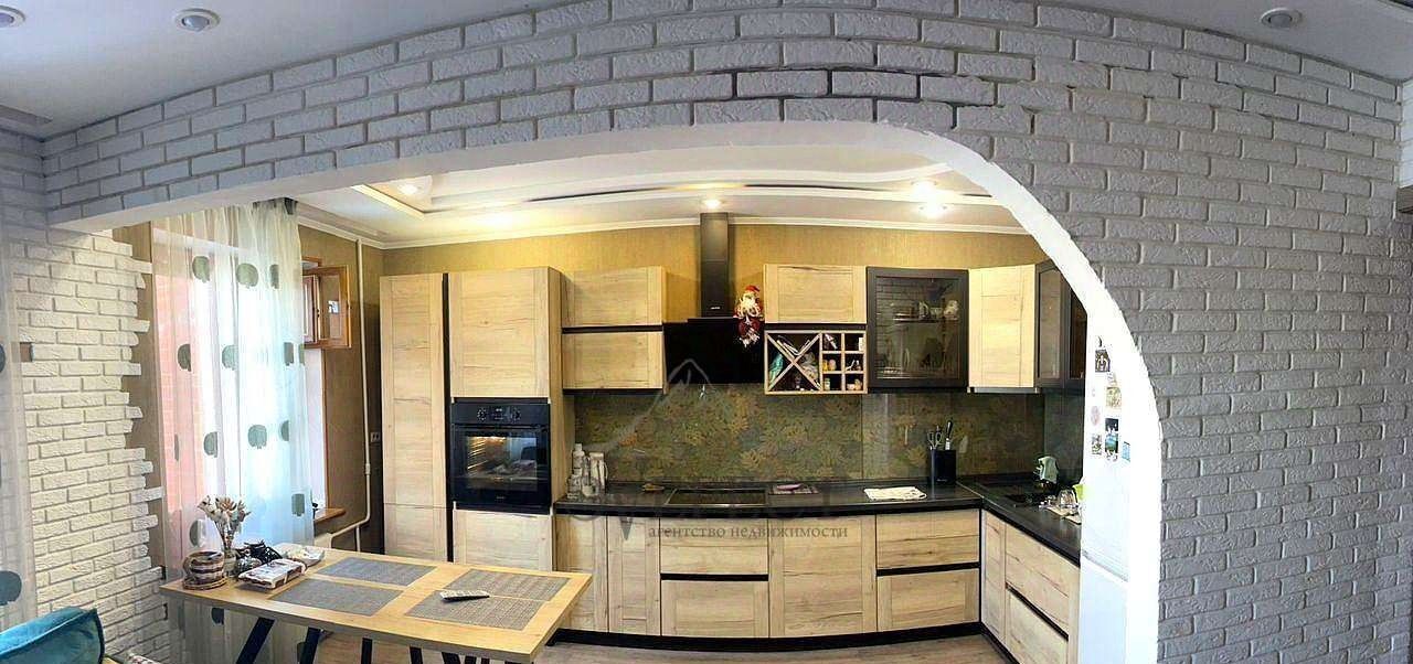 квартира г Старый Оскол Дубрава 1 кв-л, 10 фото 1